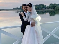 Приходько показала редкие фото с мужем в честь их годовщины венчания