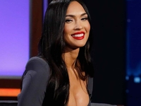 Самое обнаженное платье в истории: абсолютно голая Меган Фокс на премии VMA