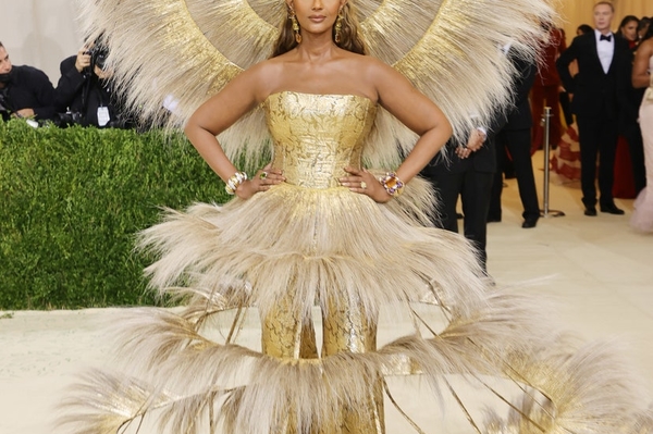 Иман в Harris Reed / Getty