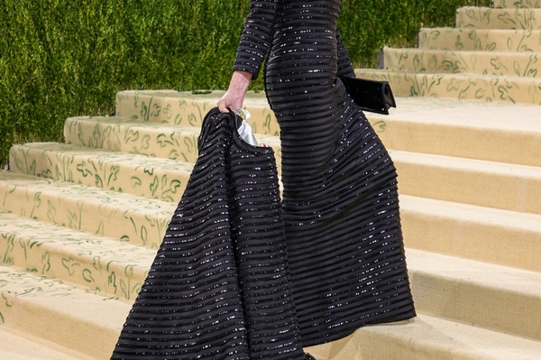 Шэрон Стоун в Thom Browne / Getty