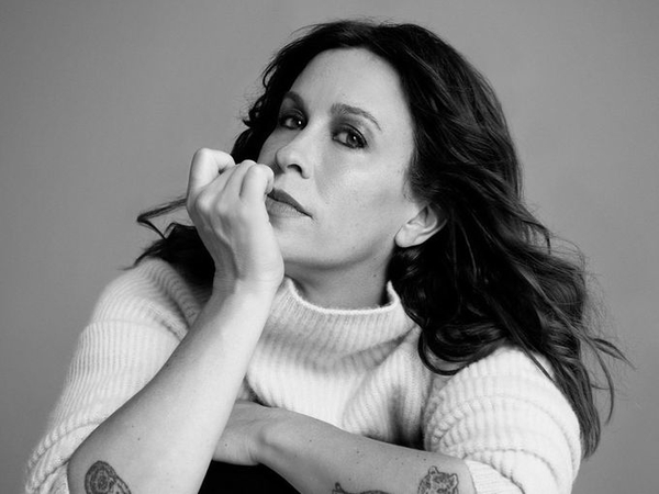 Известная певица стала жертвой группового изнасилования