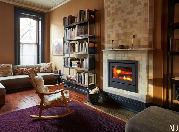 Камин Мэгги Джилленхол