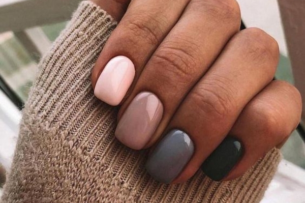 Модный градиентный маникюр на осень 2021 / Pinterest