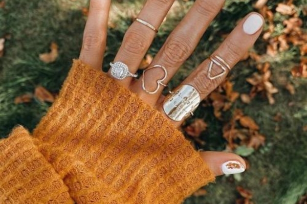 Модный градиентный маникюр на осень 2021 / Pinterest