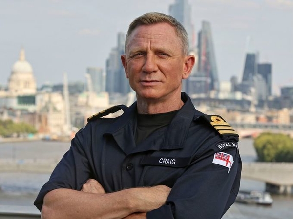 За роль Джеймса Бонда: Дэниэл Крэйг получил воинское звание