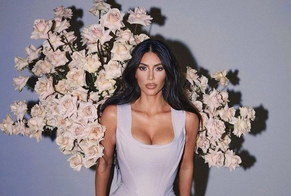 Ким Кардашьян показала подросшую дочь и племянницу: фото