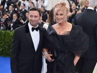 Хью Джекман раскрыл секрет счастливого брака с женой, которая старше его на 13 лет