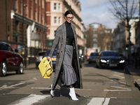 Чтобы не замерзнуть: ТОП-5 модных теплых юбок