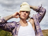 Джастин Бибер занялся продажей наркотиков: подробности