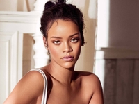 Соблазнение на максимум: Рианна в комбинезоне из абсолютно прозрачного кружева