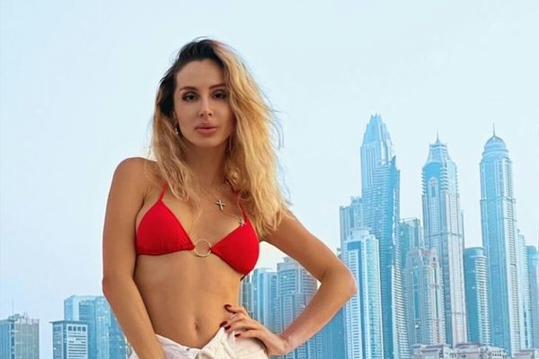 Светлана Лобода продемонстрировала упругую грудь в купальнике: фото