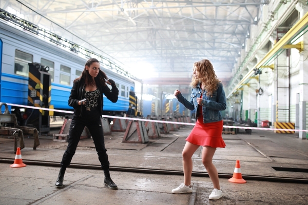 Комедия «Бурштинові копи» в прокате