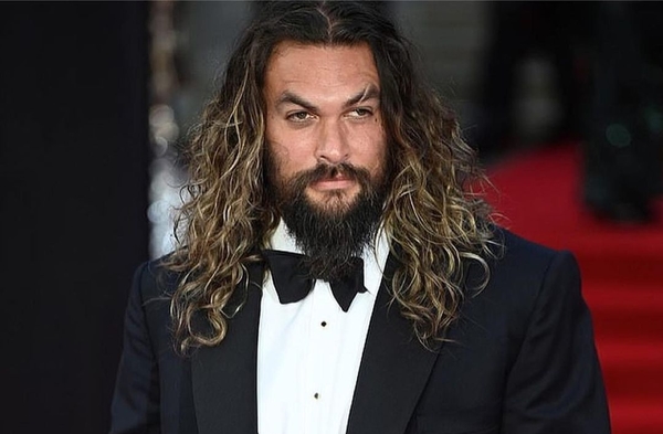 Джейсон Момоа заболел коронавирусной инфекцией: подробности