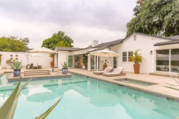 Дом Билли Айлиш  / Realtor.com