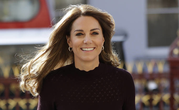 Платье-пальто, которое делает фигуру идеальной: показывает Кейт Миддлтон