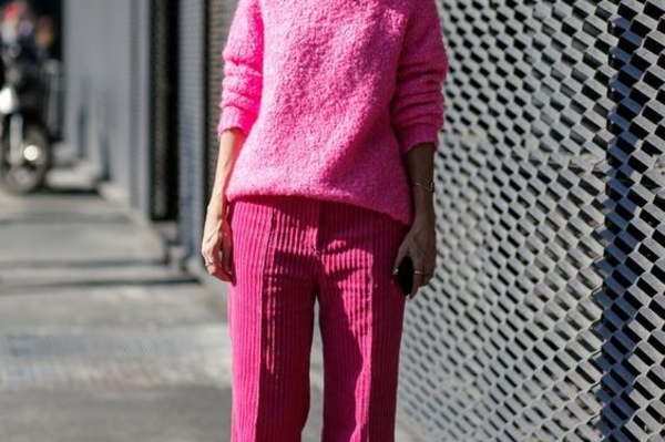 Модный яркий свитер на осень 2021 / Pinterest