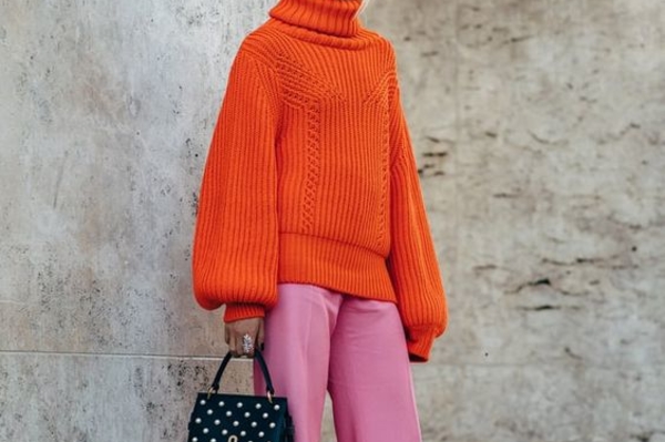 Модный яркий свитер на осень 2021 / Pinterest