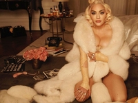 Мадонна ошеломила фанатов откровенной фотосессией