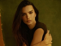 Эмили Ратаковски стала жертвой изнасилования: подробности