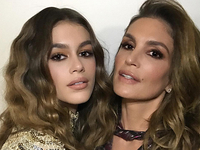 Два поколения супермоделей: Кайя Гербер и Синди Кроуфорд в невероятных образах