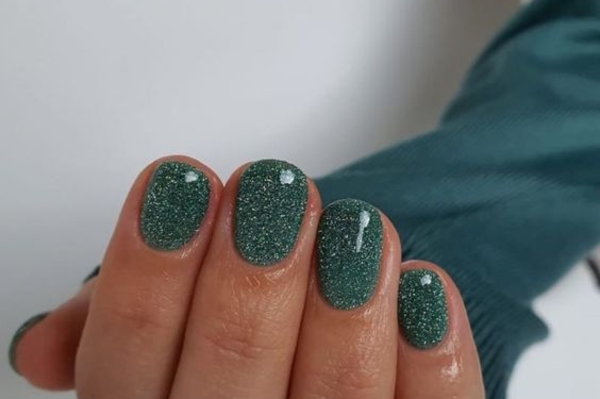 Модный маникюр на короткие ногти 2021 / Pinterest