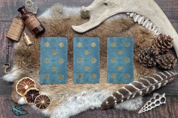 Таро-прогноз на 22, 23 и 24 ноября: когда ждут перемены?