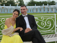 Жена Виталия Кличко показала редкие кадры с их 19-летней дочерью