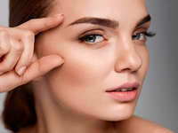 ТОП-5 бьюти-лайфхаков для идеального макияжа бровей