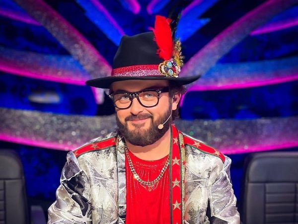 Дзидзьо вспомнил, как фаны развели его на деньги