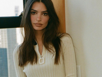 Эту шапку зимой 2022 будут носить все: показывает Эмили Ратаковски