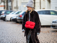 5 аксессуаров, без которых не обойтись этой зимой