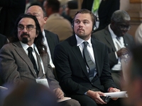 Известный режисер рассекретил, как 78-летний отец Ди Каприо попал в кино