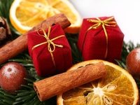 Флористы Елизаветы II рассекретили, как делают рождественские венки