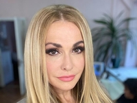 Ольга Сумская показала, как выглядит ее 87-летняя мама: фото