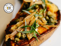 Запечений батат з копченою салакою: рецепт від судді «МастерШеф. Професіонали»