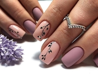 Тренд из нулевых: квадратные ногти снова в моде